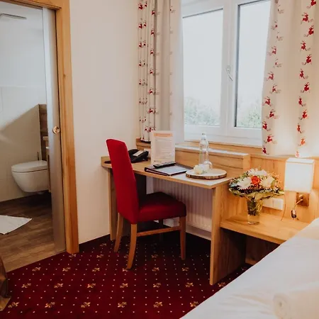 Panorama Leidingerhof Отель Мондзее