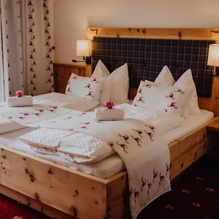 Panorama Leidingerhof Отель Мондзее