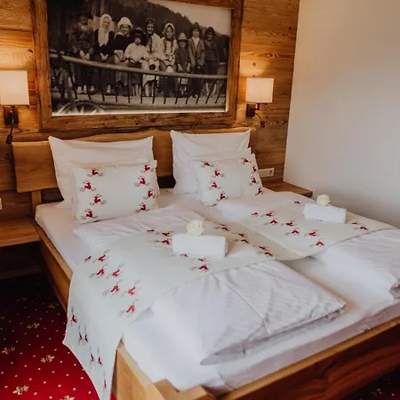 Panorama Leidingerhof 4* Мондзее