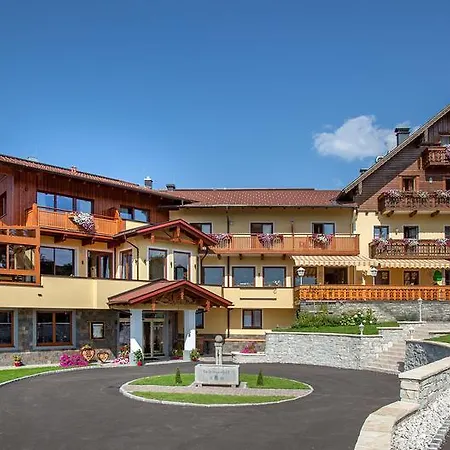 Panorama Leidingerhof 4* Мондзее