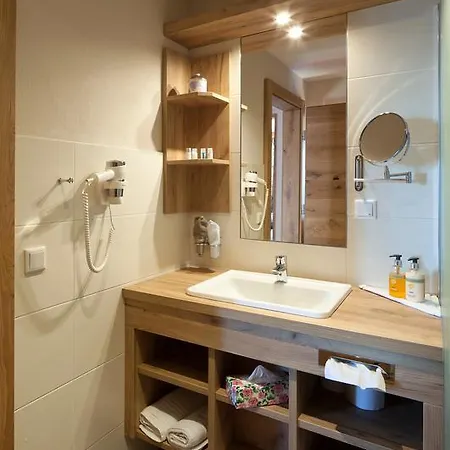 Отель Panorama Leidingerhof Мондзее