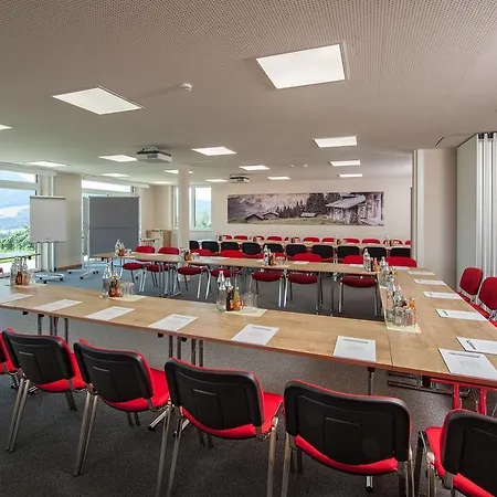 Panorama Leidingerhof Отель Мондзее